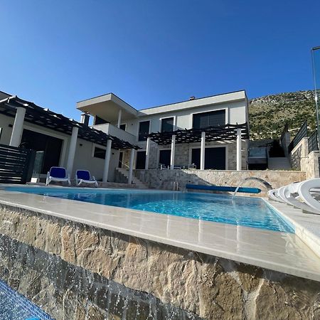 Bellavista Villa Ivanica Exterior photo