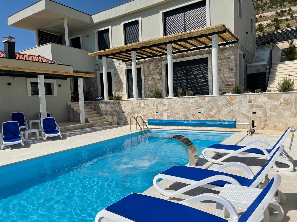 Bellavista Villa Ivanica Exterior photo