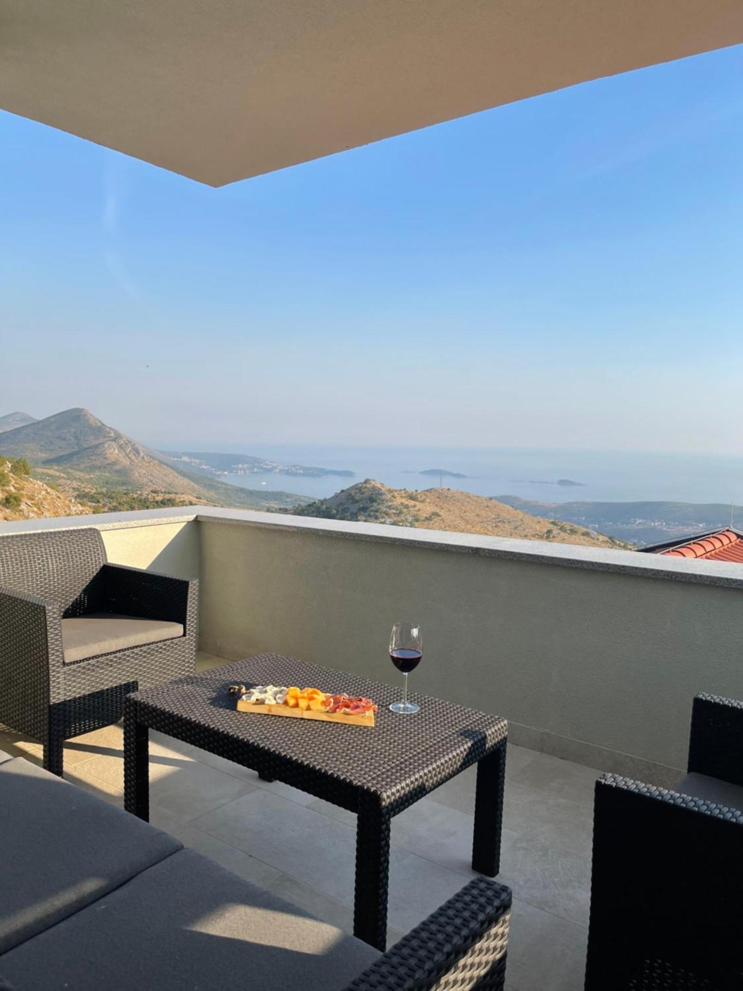 Bellavista Villa Ivanica Exterior photo